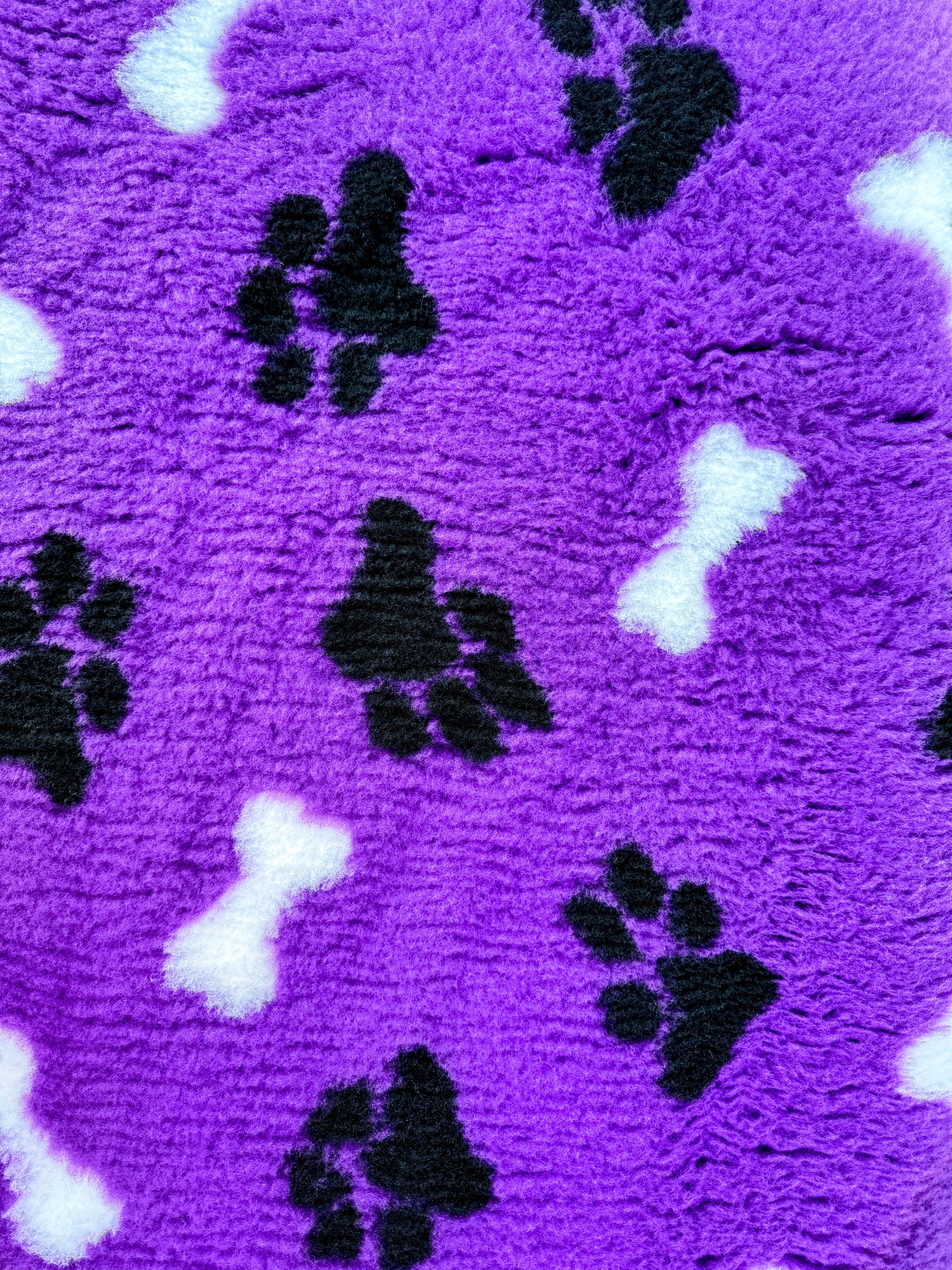 Vet Beds - Thick, Fleeced, Luxury Vet Bed in 10 Colours - Non-Slip - Available in 3 Sizes